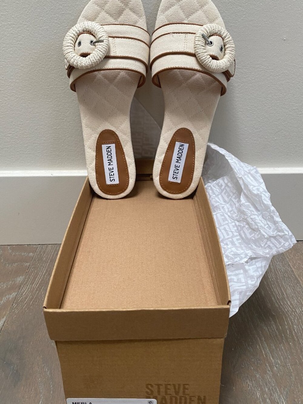 NEW in Box - Steve Madden Merla Sandals Slide size 7 Gift Vacation Pool Summer
